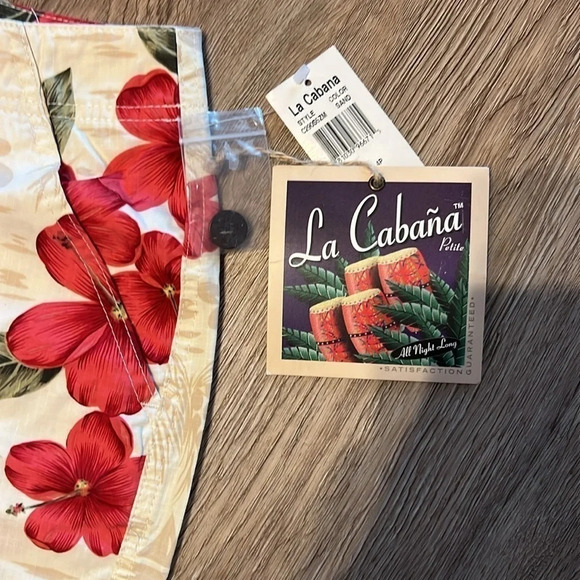 La Cabana Tan / Red Tropical Hawaiian Luau Capri Crop Pants Size 4P NWT 🌺 - Picture 3 of 6